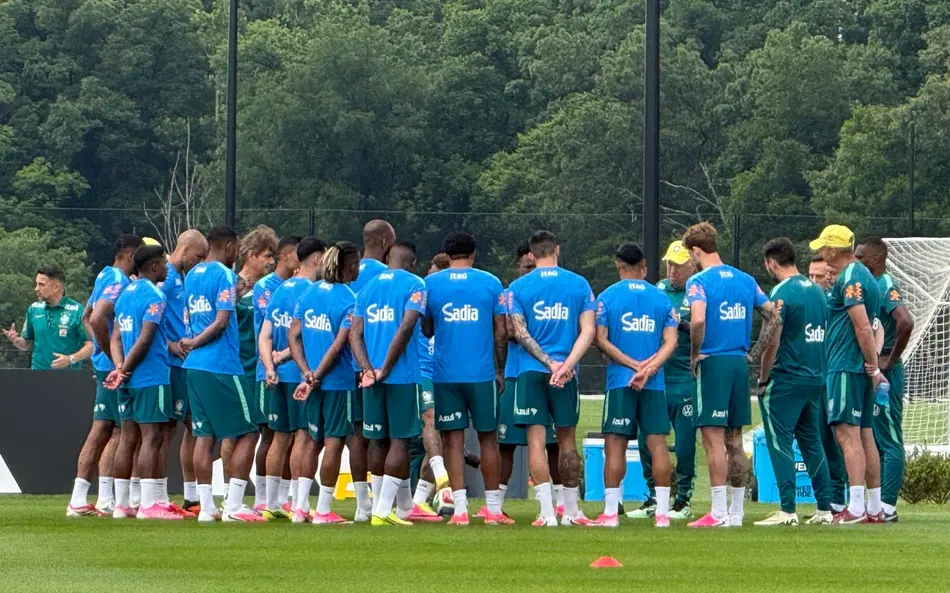 Brasil inicia preparação para duelo contra o Japão na fase mata-mata da Copa do Mundo